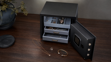 Jewellery Safe Lockers: How to Pick the Right Model for Your Needs